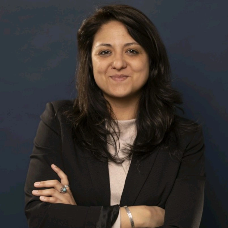 Lisa Mdarhri, avocate, témoigne de son expérience avec Camille Décode